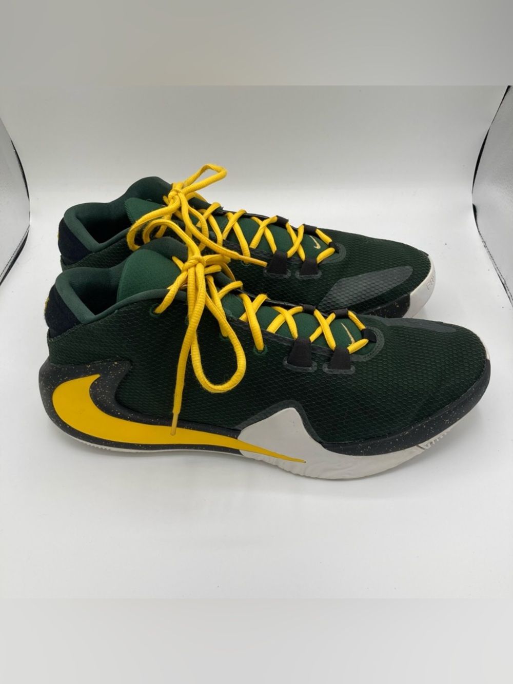 Nike Zoom Freak 1 Mens Size 13.5 Green Yellow Giannis Basketball Shoes Sneakers